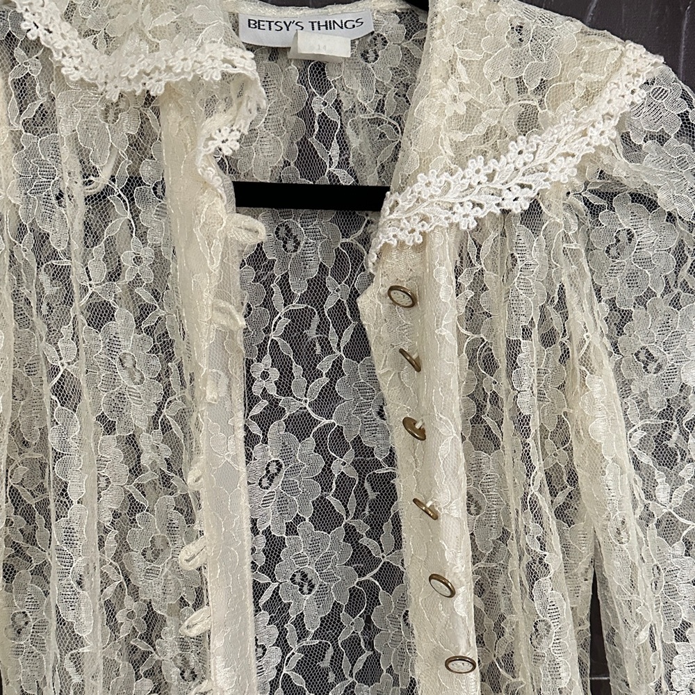 Cream Lace Robe